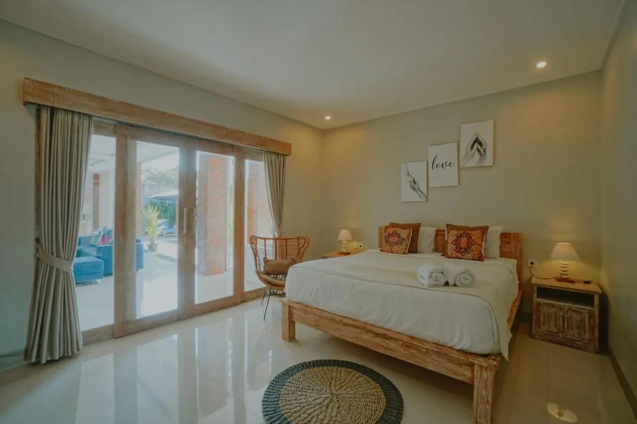 ベッド・アンド・ブレックファスト Puri Cinta Bali Villa スミニャック